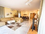 4 bedrooms Villa in Marbella, Spain No. 21771 - Image 5