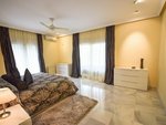 4 bedrooms Villa in Marbella, Spain No. 21771 - Image 15