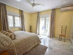 4 bedrooms Villa in Marbella, Spain No. 21771 - Image 25