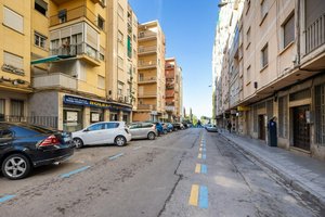 160m² Commercial property in Granada, Spain No. 22397