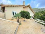 4 bedrooms Villa in Castelldefels, Spain No. 2399 - Image 3