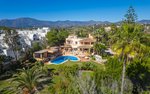 8 bedrooms Villa in Estepona, Spain No. 24234 - Image 11