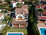 4 bedrooms Villa in Marbella, Spain No. 24424 - Image 17