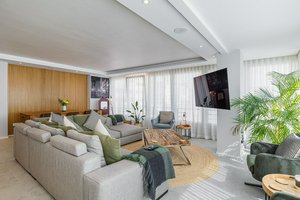 4 bedrooms Apartment in Marbella, Spain No. 24431