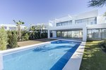 5 bedrooms Villa in Cabopino, Spain No. 2460 - Image 18