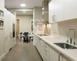 3 bedrooms Apartment in Eixample, Spain No. 24817 - Image 9
