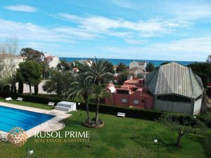 3 bedrooms Villa in Coma-Ruga, Spain No. 268
