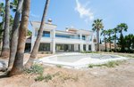 6 bedrooms Villa in Marbella, Spain No. 27805 - Image 7