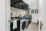 3 bedrooms Apartment in Ciutat Vella, Spain No. 28438 - Image 4