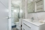 3 bedrooms Apartment in Ciutat Vella, Spain No. 28438 - Image 11
