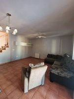 4 bedrooms Townhouse in Manises, Spain No. 28443 - Image 7