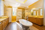 8 bedrooms Villa in Pedralbes, Spain No. 28932 - Image 13