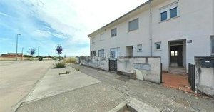 4 bedrooms Townhouse in Medina del Campo, Spain No. 29079