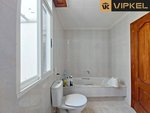 8 bedrooms House in A Coruna, Spain No. 30964 - Image 9
