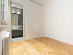 2 bedrooms Apartment in Ciutat Vella, Spain No. 33970 - Image 8