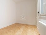 2 bedrooms Apartment in Ciutat Vella, Spain No. 33970 - Image 11