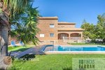 4 bedrooms House in Coma-Ruga, Spain No. 350 - house in Spain