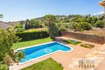 4 bedrooms House in Coma-Ruga, Spain No. 350 - Image 7