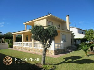 4 bedrooms House in Coma-Ruga, Spain No. 352