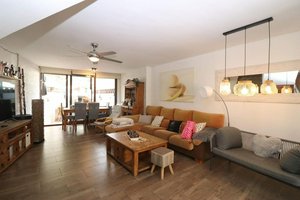 3 bedrooms Villa in Marbella, Spain No. 35457