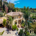 10 bedrooms House in La Quinta, Spain No. 37652 - Image 3