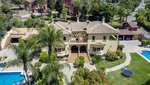 10 bedrooms Villa in La Quinta, Spain No. 38863 - Image 6