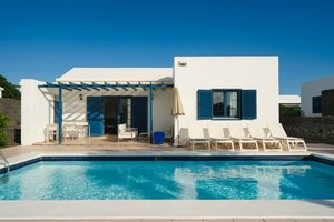 2 bedrooms Bungalow in Playa Blanca, Spain No. 4141