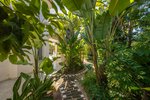 5 bedrooms Villa in Marbella, Spain No. 41789 - Image 2