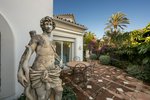 5 bedrooms Villa in Marbella, Spain No. 41789 - Image 9
