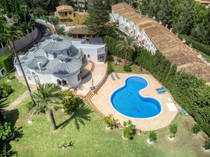 3 bedrooms Villa in Benalmadena, Spain No. 42891