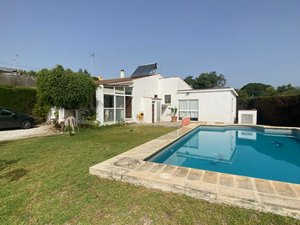 5 bedrooms Villa in Estepona, Spain No. 43686