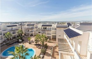 3 bedrooms Apartment in Punta Prima, Spain No. 4407