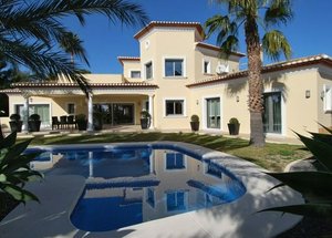 4 bedrooms Villa in Benissano, Spain No. 4421
