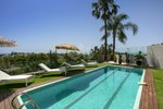 4 bedrooms Villa in Malaga, Spain No. 44385 - Image 3
