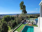 4 bedrooms Villa in Malaga, Spain No. 44385 - Image 9