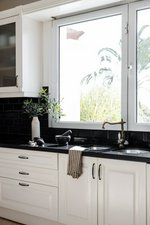 5 bedrooms Villa in Estepona, Spain No. 45192 - Image 10