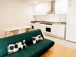 4 bedrooms Apartment in Barcelona, Spain No. 4549 - Image 2