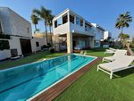 4 bedrooms Villa in Estepona, Spain No. 45491 - Image 2