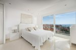 3 bedrooms Villa in Fuengirola, Spain No. 45548 - Image 2