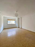 4 bedrooms Apartment in Valencia, Spain No. 4558 - Image 12