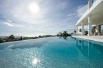 8 bedrooms Villa in Malaga, Spain No. 47428 - Image 3