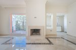 3 bedrooms Apartment in Nueva Andalucia, Spain No. 4811 - Image 4