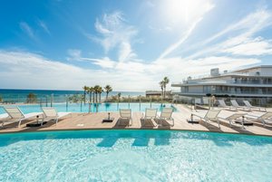 3 bedrooms Apartment in Estepona, Spain No. 4818