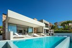 5 bedrooms Villa in Nueva Andalucia, Spain No. 4819 - Image 11