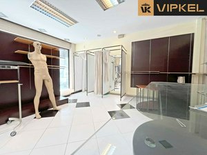 140m² Commercial property in Betanzos, Spain No. 49044