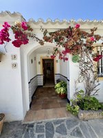 6 bedrooms Villa in Marbella, Spain No. 49202 - Image 2