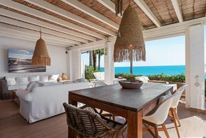 3 bedrooms Villa in Estepona, Spain No. 50076