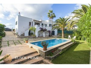4 bedrooms Villa in Mahon, Spain No. 5018