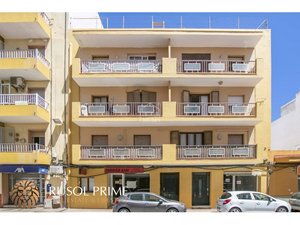 3 bedrooms Apartment in Mahon, Spain No. 5020