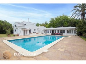 5 bedrooms Villa in Mahon, Spain No. 5054